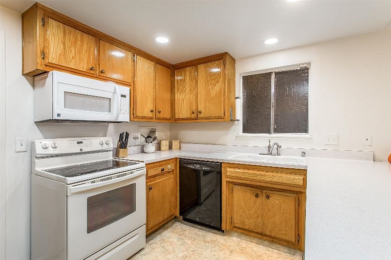 Fully stocked kitchen