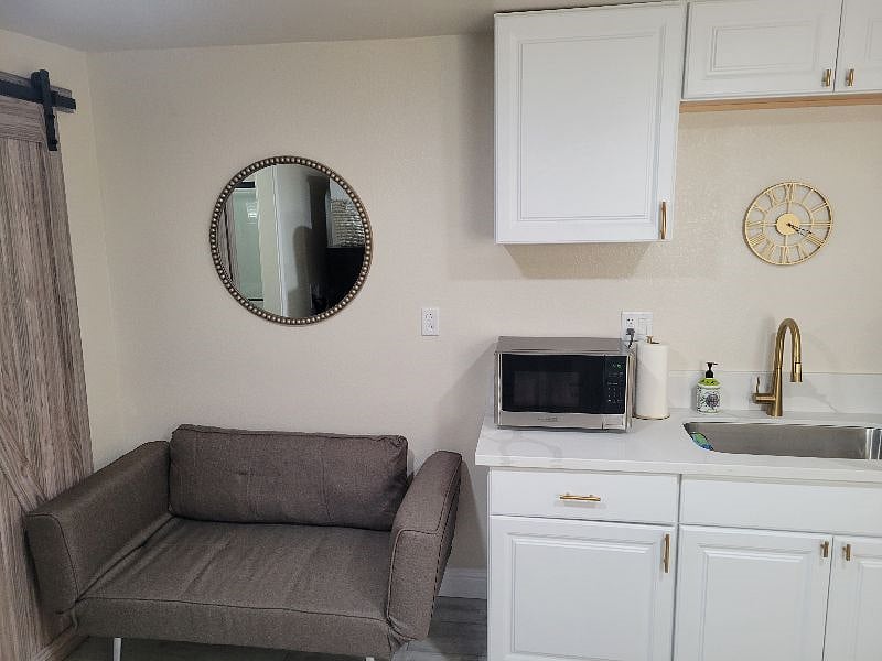 Furnished Finder property 486385_1 photo 6