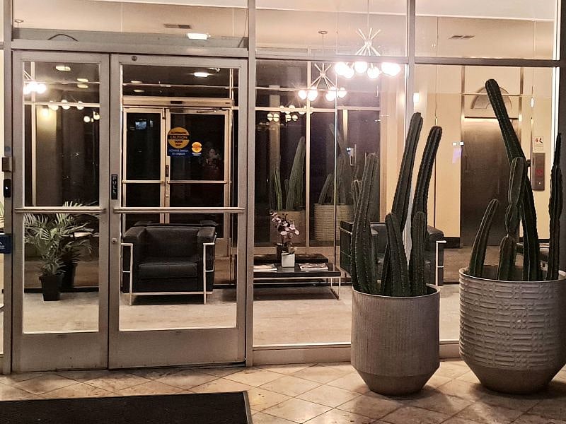Furnished Finder property 486395_1 photo 3