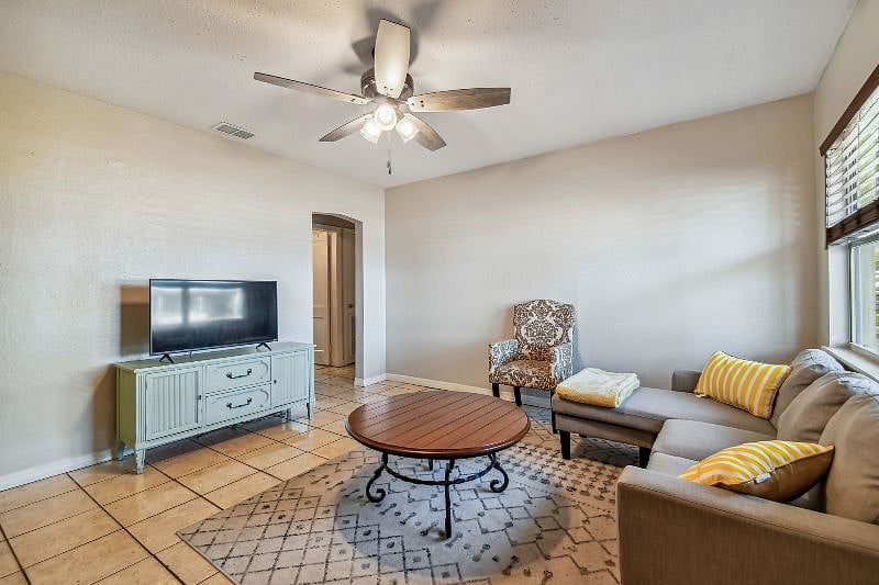 Furnished Finder property 486475_1 photo 4