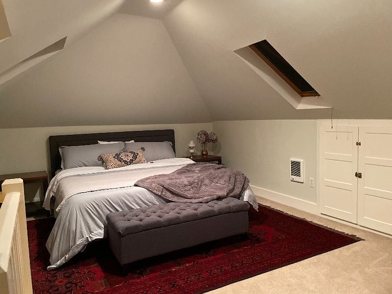 King bed