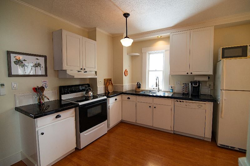 Furnished Finder property 486498_1 photo 10