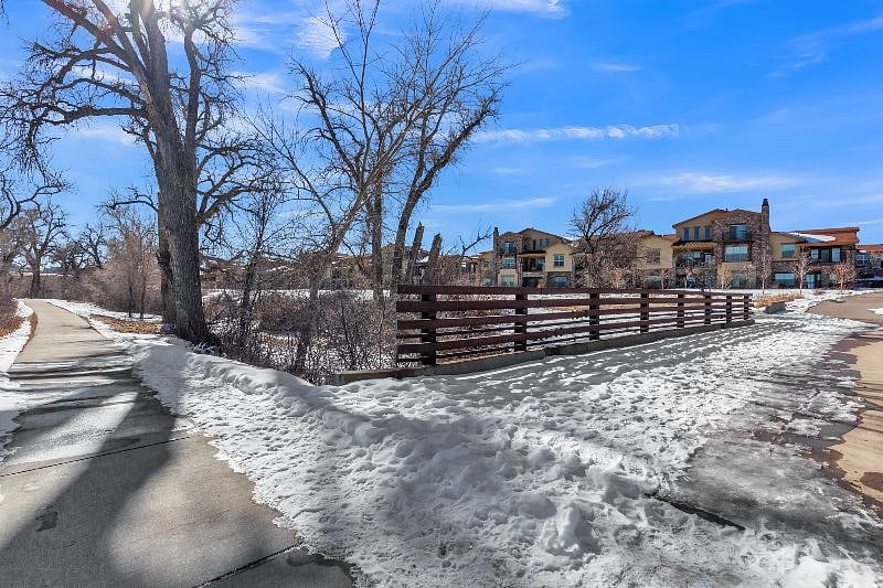 High Line Canal Trail - 3 minutes walking distance