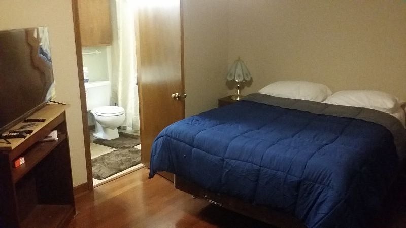 Downstairs Room #1 (Private connected bathroom)
Queen bed, memory foam mattress. Has new 42in TV with jailbroken firestick with KODI (all TV series and movies via one app