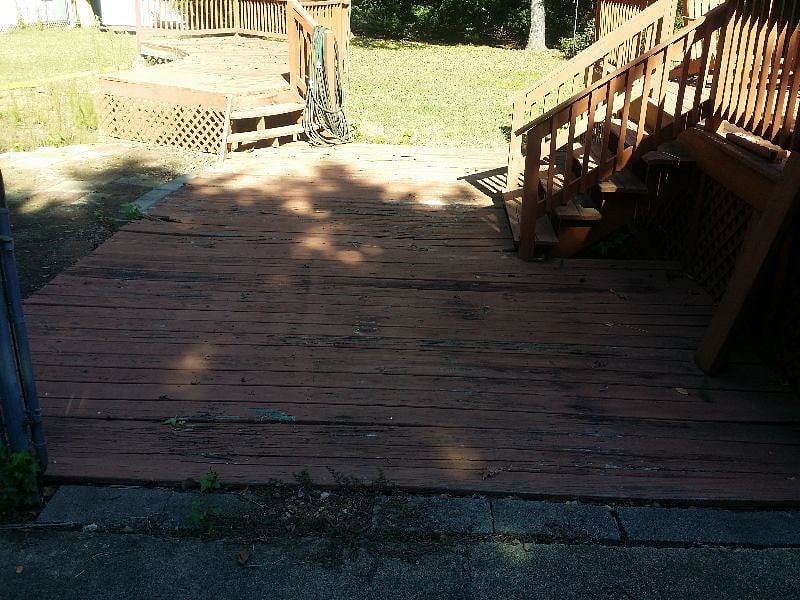 Rear Deck (Old Photo - recently renovated)