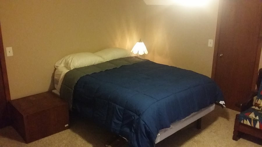 Upstairs Room #3 (Shared Hallway bathroom), Queen bed, memory foam, electric elevating bed.