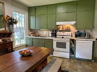 Furnished Finder property 486592_1 photo 6