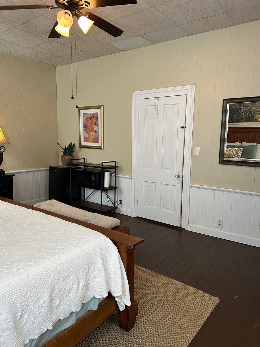Furnished Finder property 486592_1 photo 3