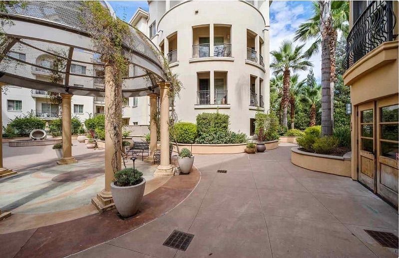 Furnished Finder property 486606_1 photo 3