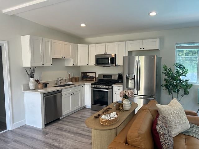 Furnished Finder property 486671_1 photo 3