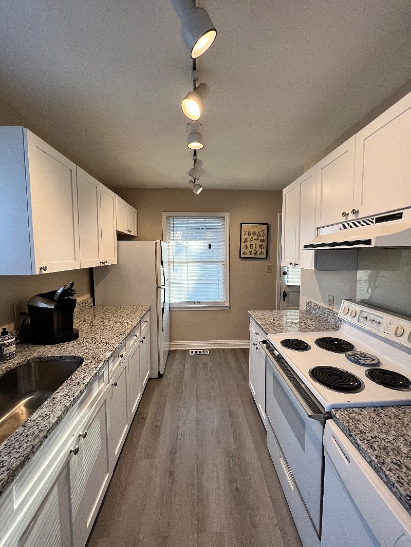 Furnished Finder property 486759_1 photo 8