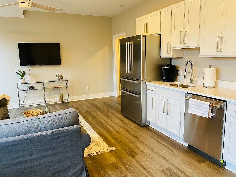 Furnished Finder property 486821_1 photo 3
