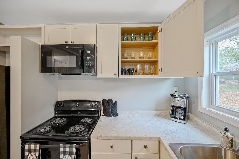 Furnished Finder property 486847_1 photo 6