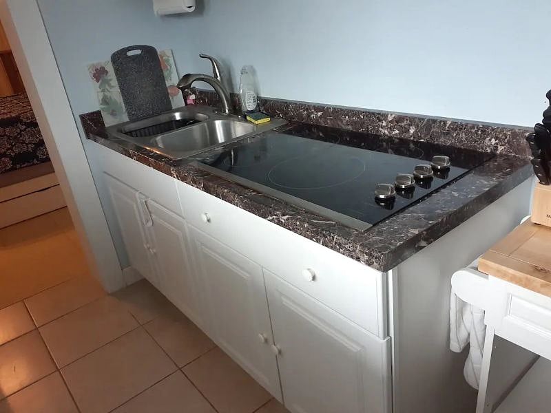 Furnished Finder property 486872_1 photo 3