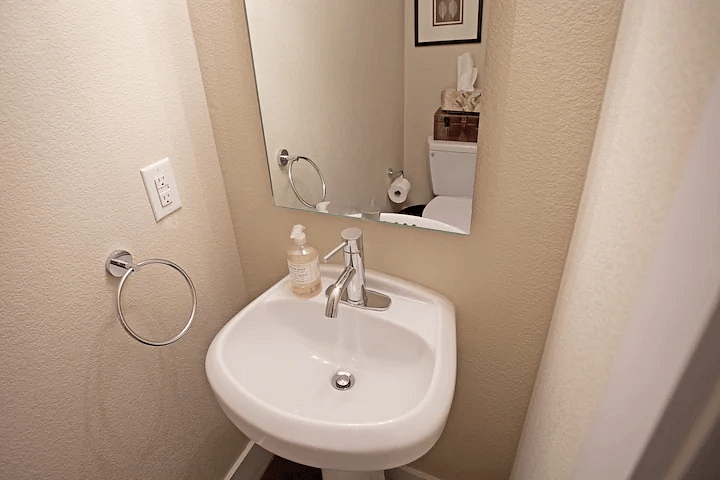 Furnished Finder property 486895_1 photo 18