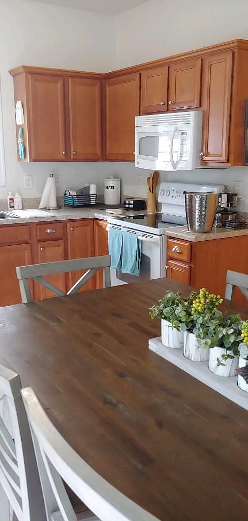 Furnished Finder property 487009_1 photo 9