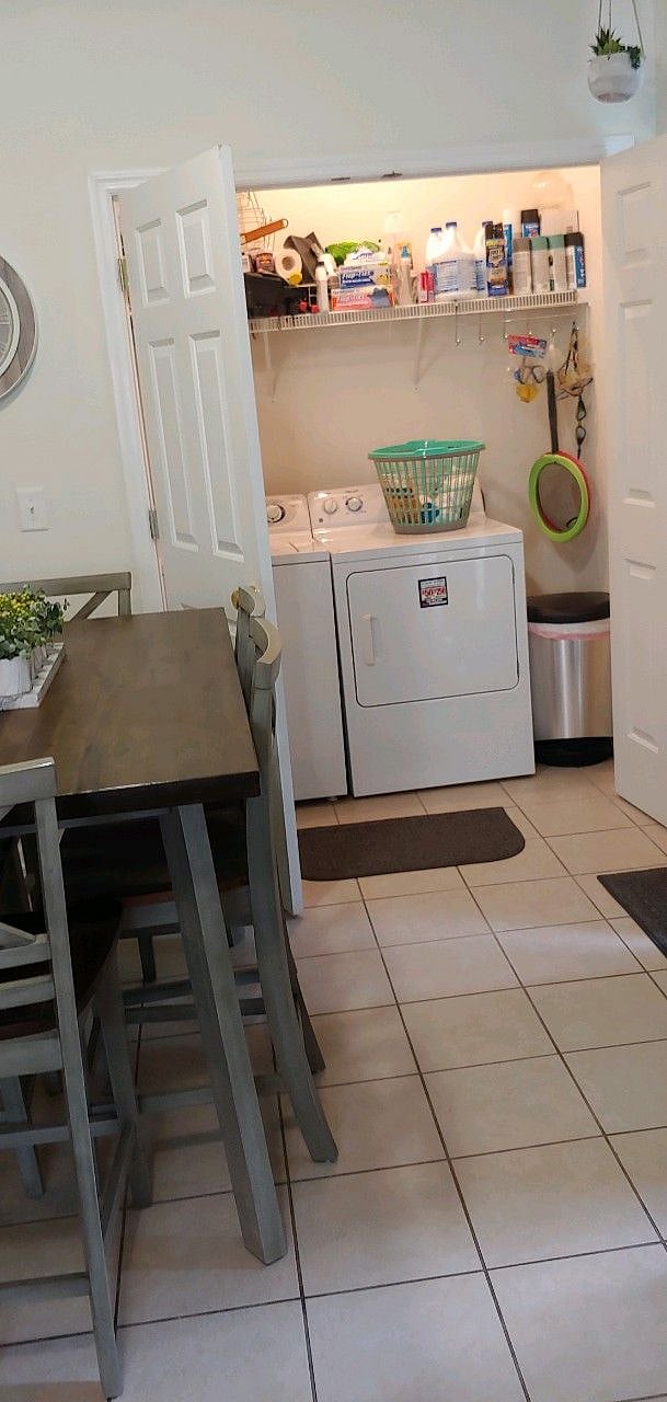 Furnished Finder property 487009_1 photo 7