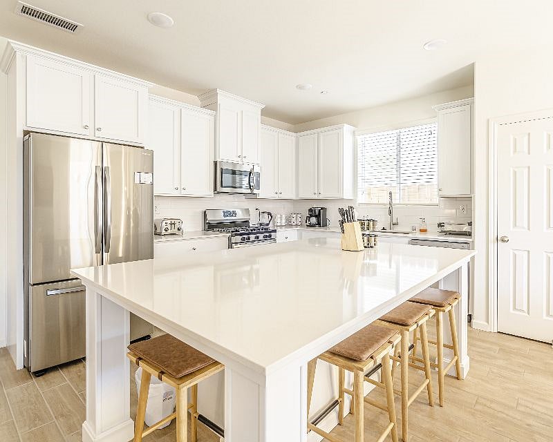 Furnished Finder property 487026_1 photo 10