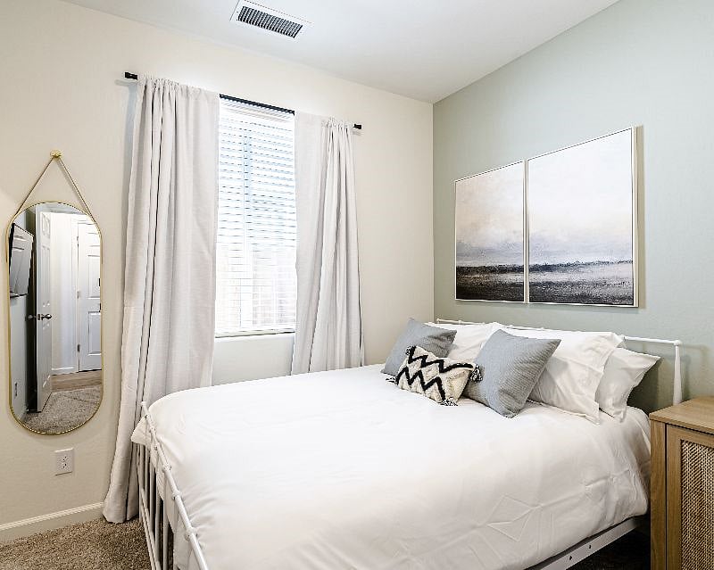 Furnished Finder property 487026_1 photo 13