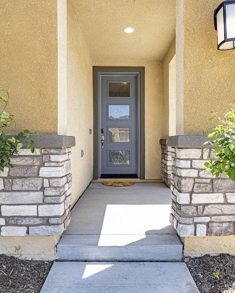 Furnished Finder property 487026_1 photo 24