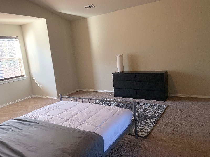 Room 1: Master bedroom 