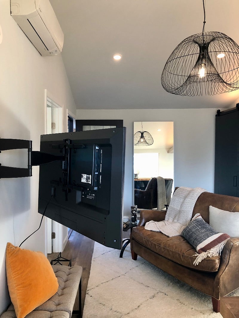 LG 50" smart tv swings out for viewing comfort