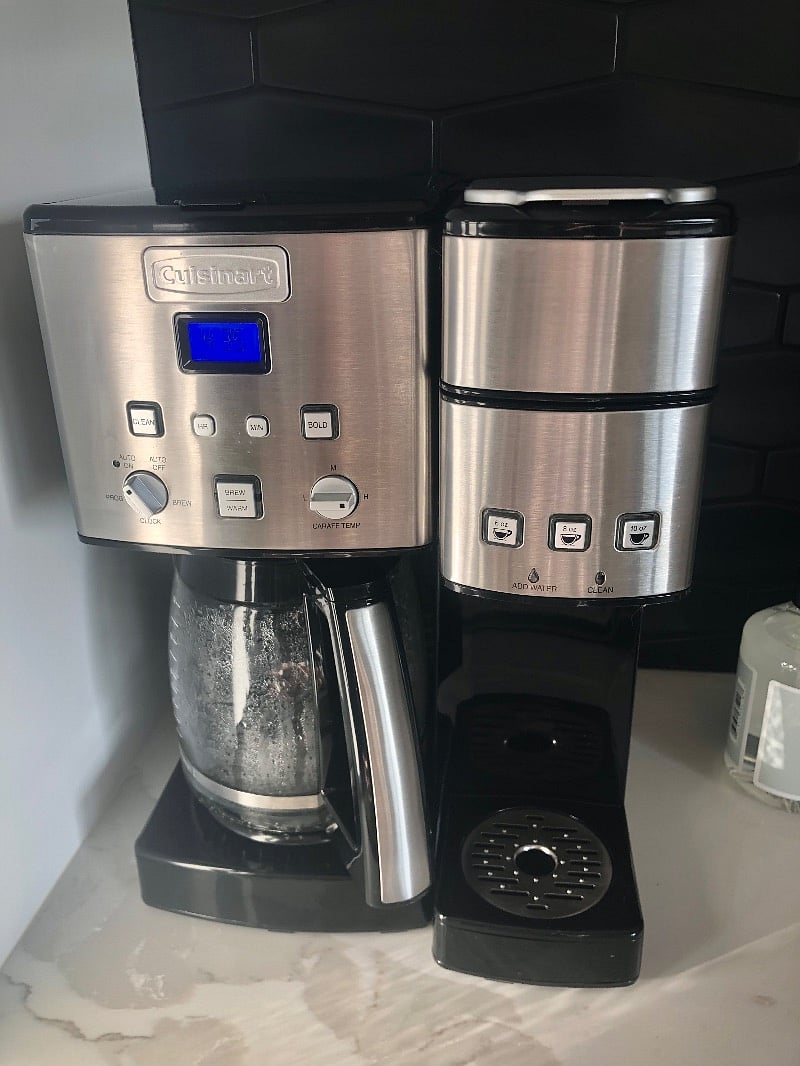 Programmable Cuisinart coffee maker with single-brew pod function