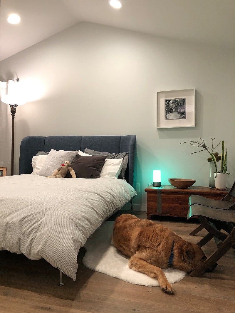 Queen bed