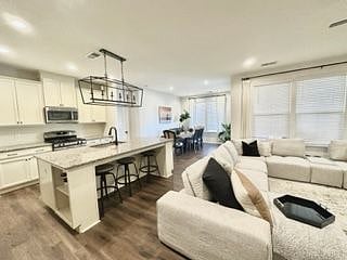 Furnished Finder property 487941_1 photo 4