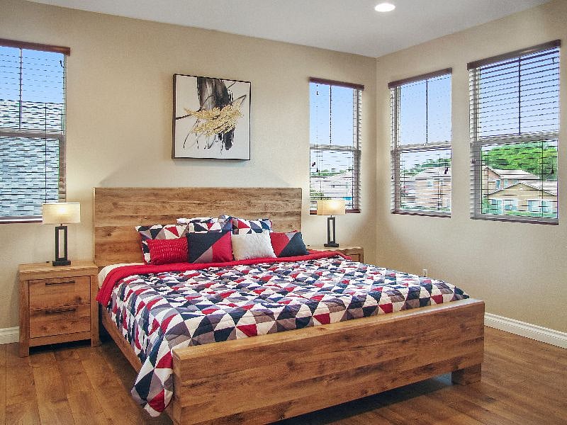 2nd Floor: Master bedroom ensuite with walk-in closet, double vanity and King size bed