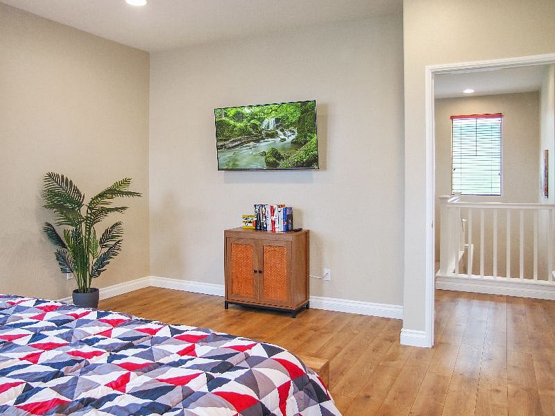 TV in master bedroomwl