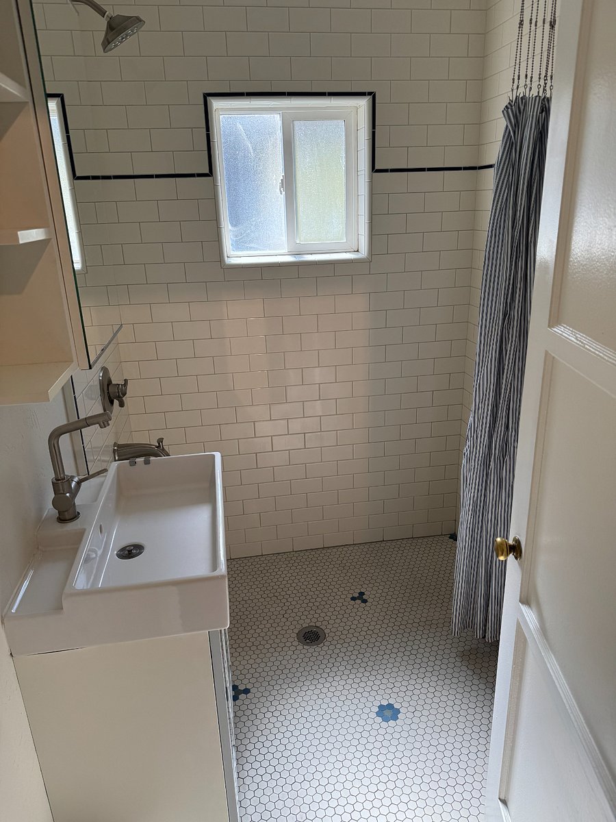 Furnished Finder property 488022_1 photo 12