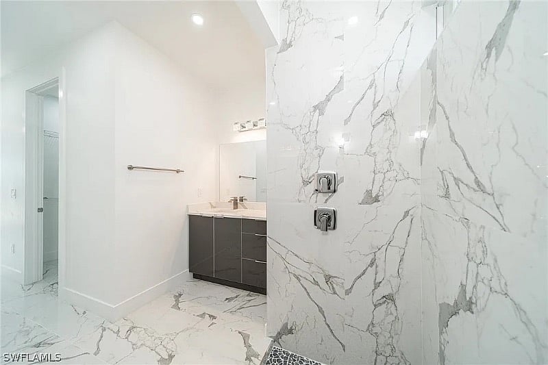 Furnished Finder property 488028_1 photo 9