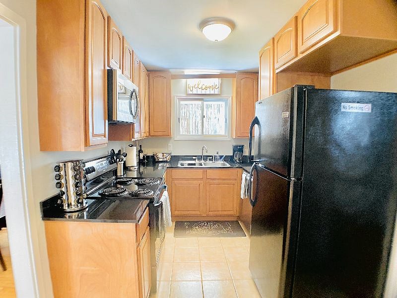 Full Kitchen 