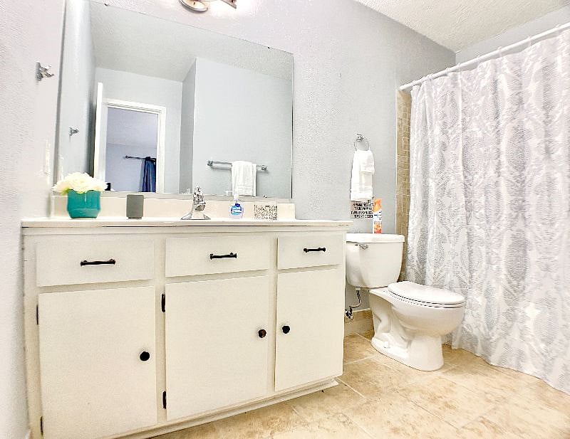 Full Bath, Master bedroom 
