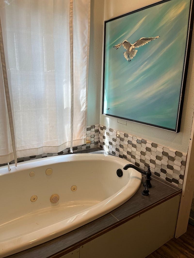 Bathtub for primary bathroom