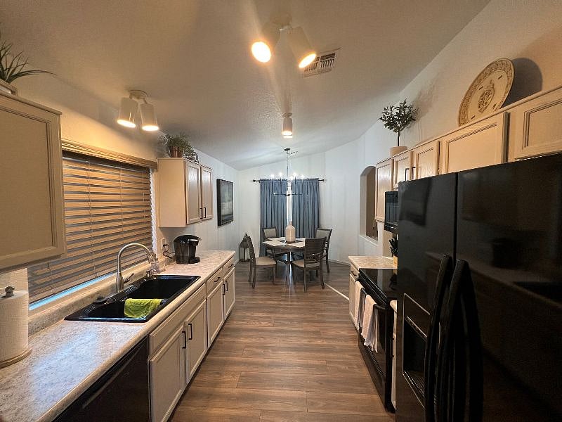 Furnished Finder property 488049_1 photo 5