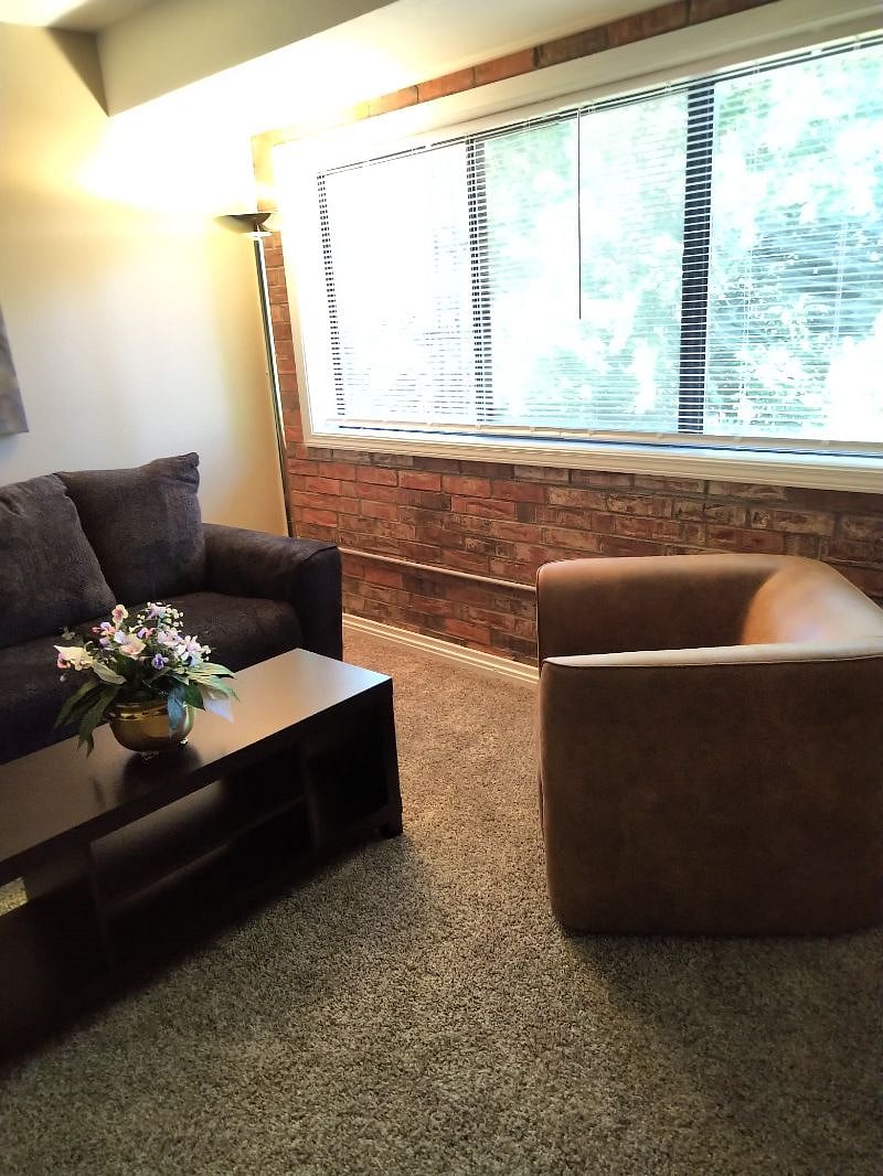 Furnished Finder property 488069_2 photo 5