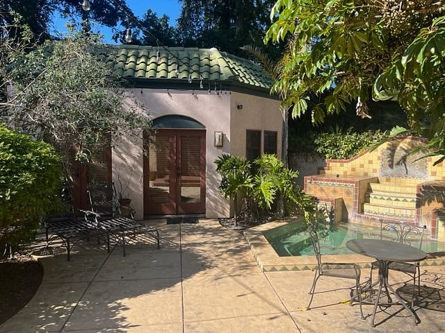 Furnished Finder property 488083_1 photo 1