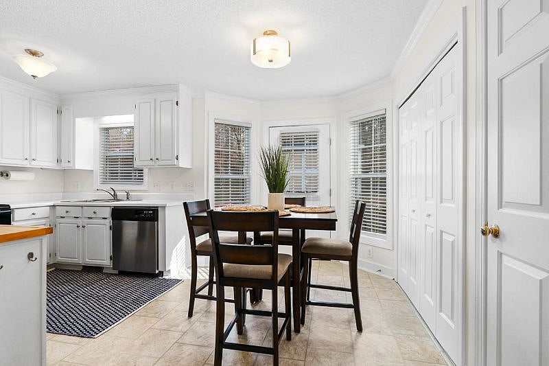 Furnished Finder property 488136_1 photo 7