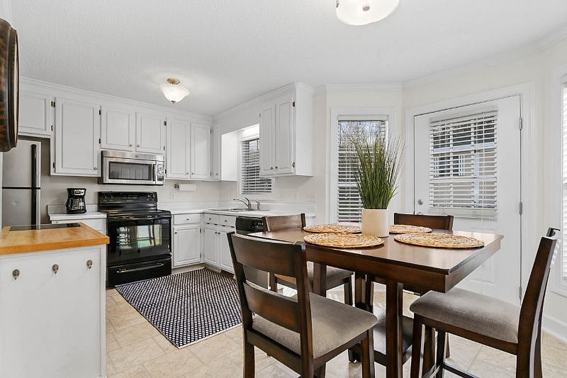 Furnished Finder property 488136_1 photo 8