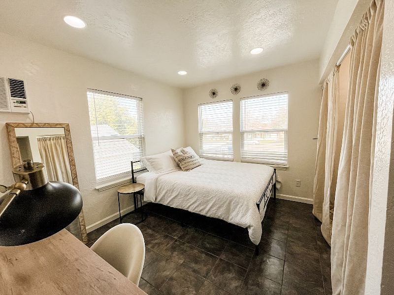 Furnished Finder property 488198_2 photo 4