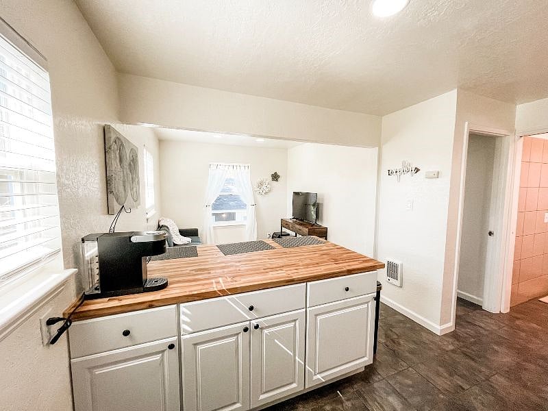 Furnished Finder property 488198_2 photo 14