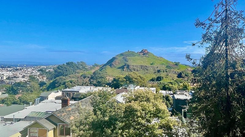 The top of Corona heights park is a rigorous 13 minute hike to enjoy 360-degree views of all of SF.