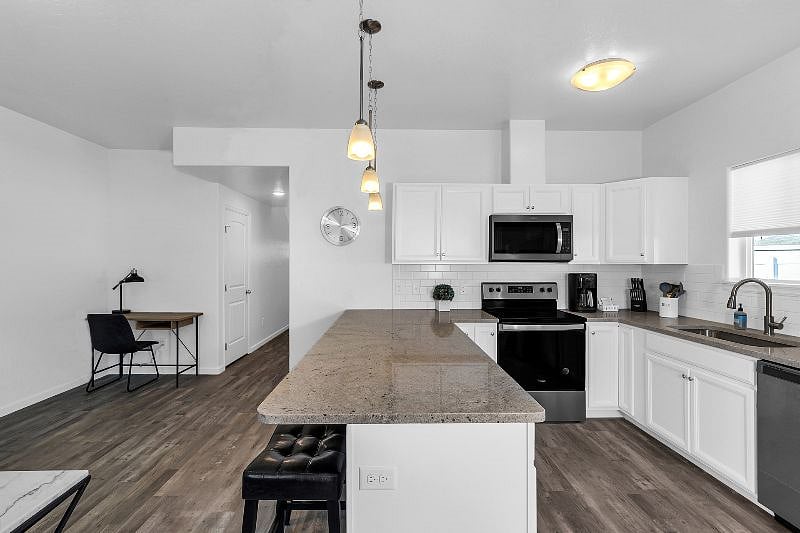Furnished Finder property 488486_1 photo 16