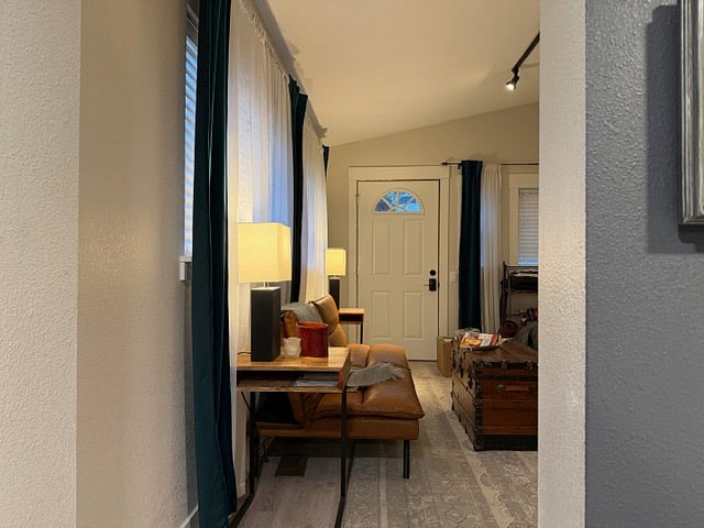 Furnished Finder property 488523_1 photo 3