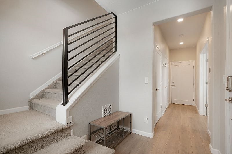 Furnished Finder property 488525_1 photo 15