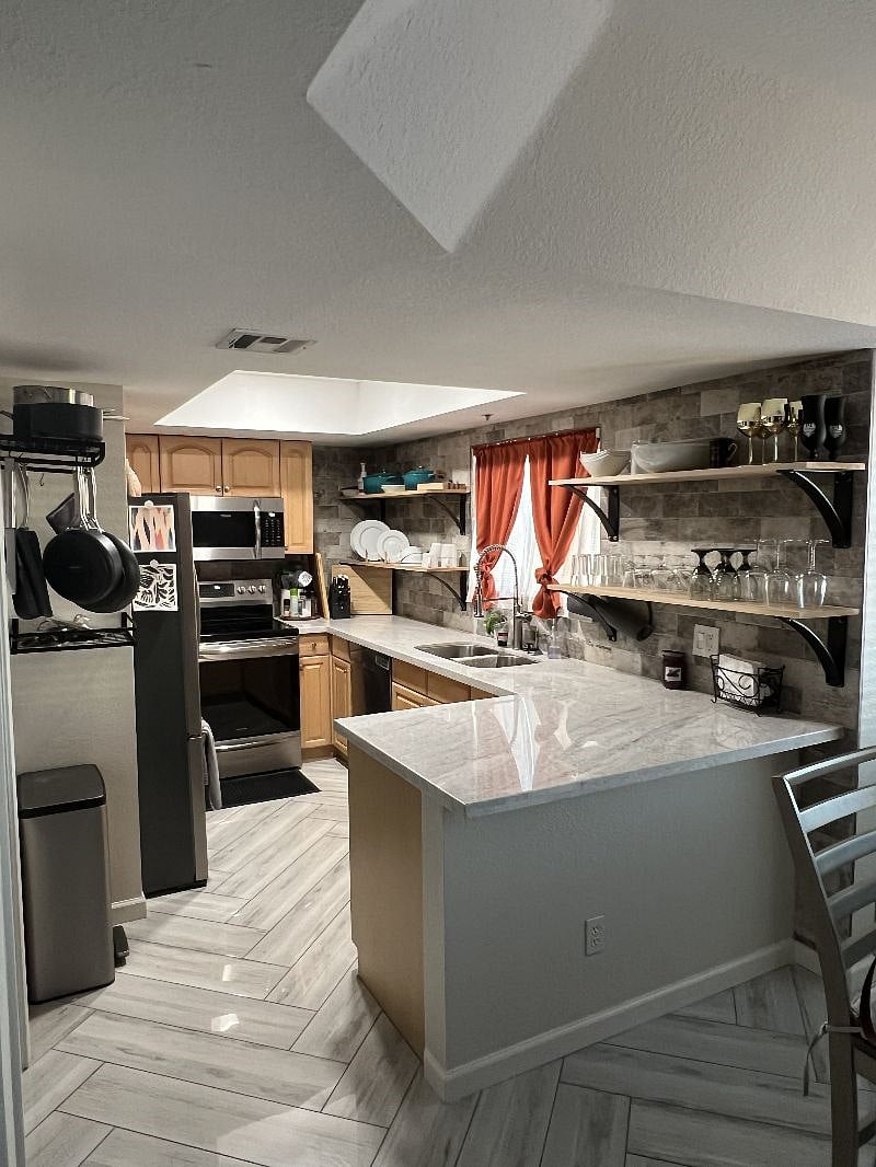 Furnished Finder property 488693_1 photo 6