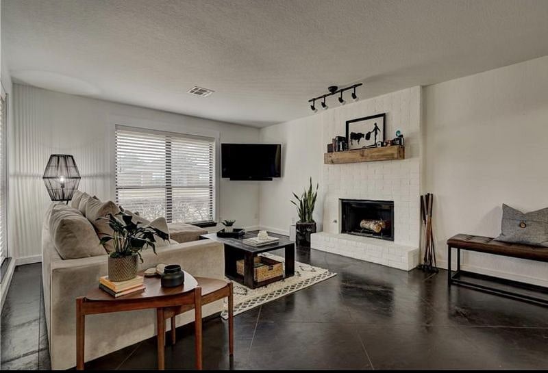 Furnished Finder property 488750_1 photo 8