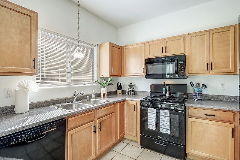 Furnished Finder property 488839_1 photo 9